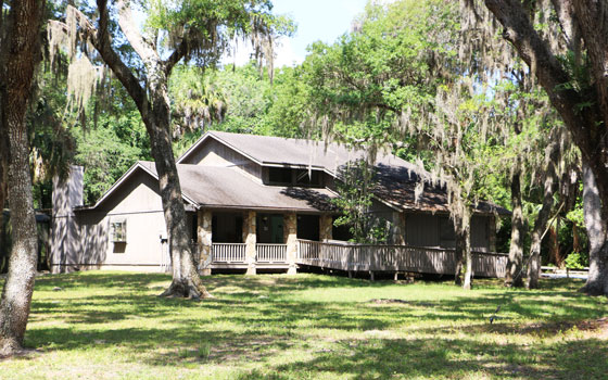 dayspring-pool-house